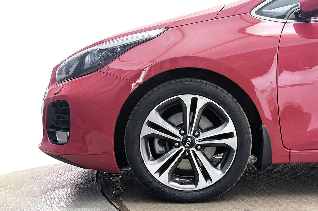 Kia Ceed SW 1.6 CRDi Aut GT-Line Drag Navi Kamera Kamkedja 136hk – bild 10 av 29