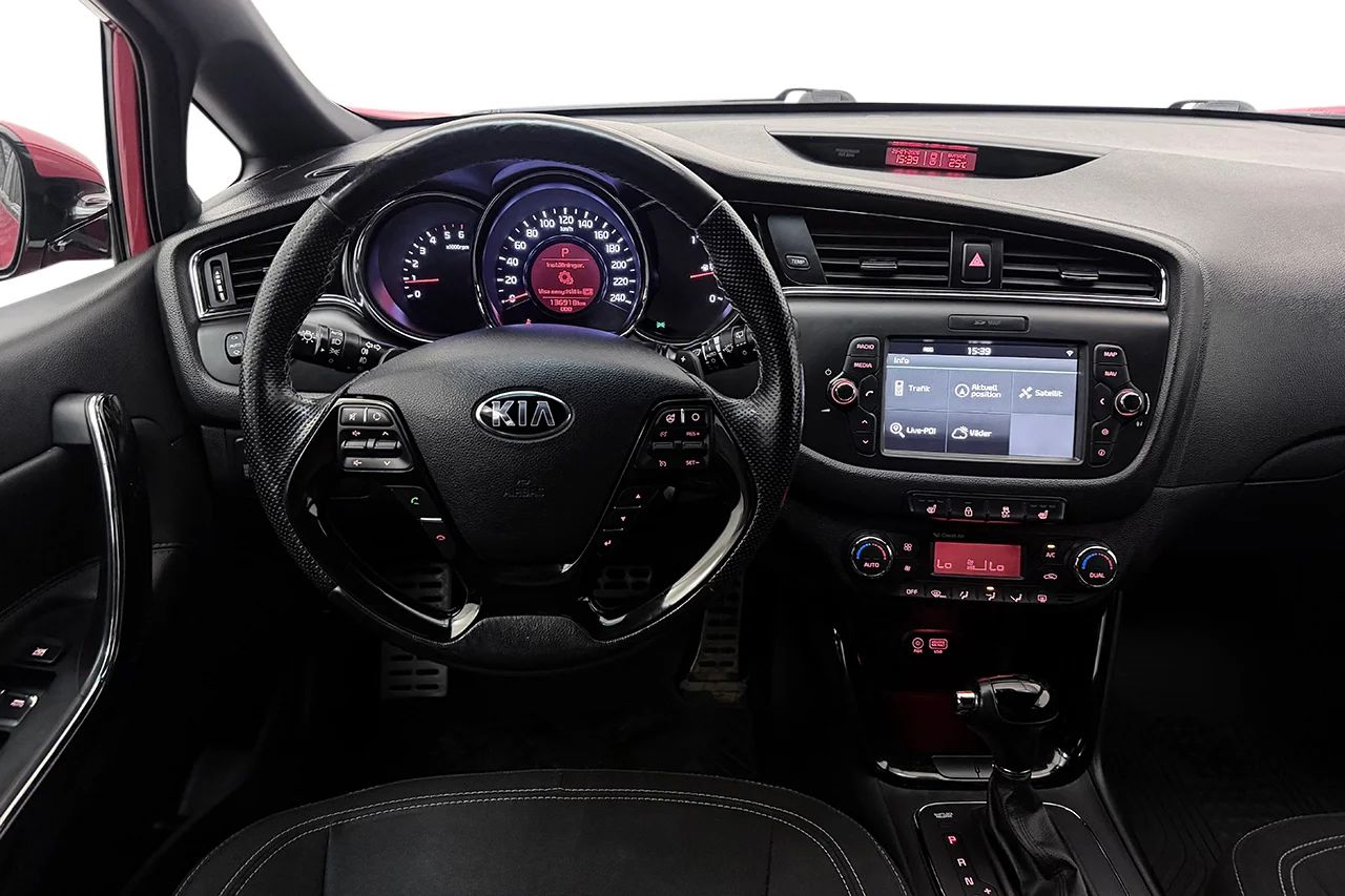 Kia Ceed SW 1.6 CRDi Aut GT-Line Drag Navi Kamera Kamkedja 136hk – bild 16 av 29