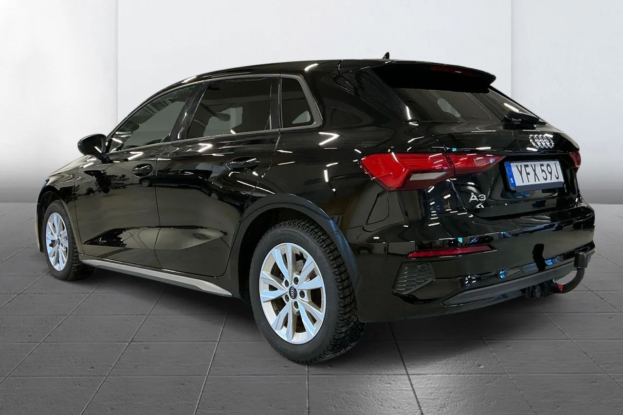 Audi A3 Sportback 35 TFSI Proline Comfort Drag Cockpit MOMS 150hk – bild 6 av 9