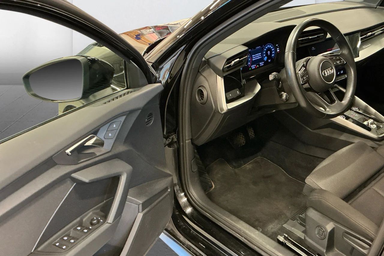 Audi A3 Sportback 35 TFSI Proline Comfort Drag Cockpit MOMS 150hk – bild 7 av 9