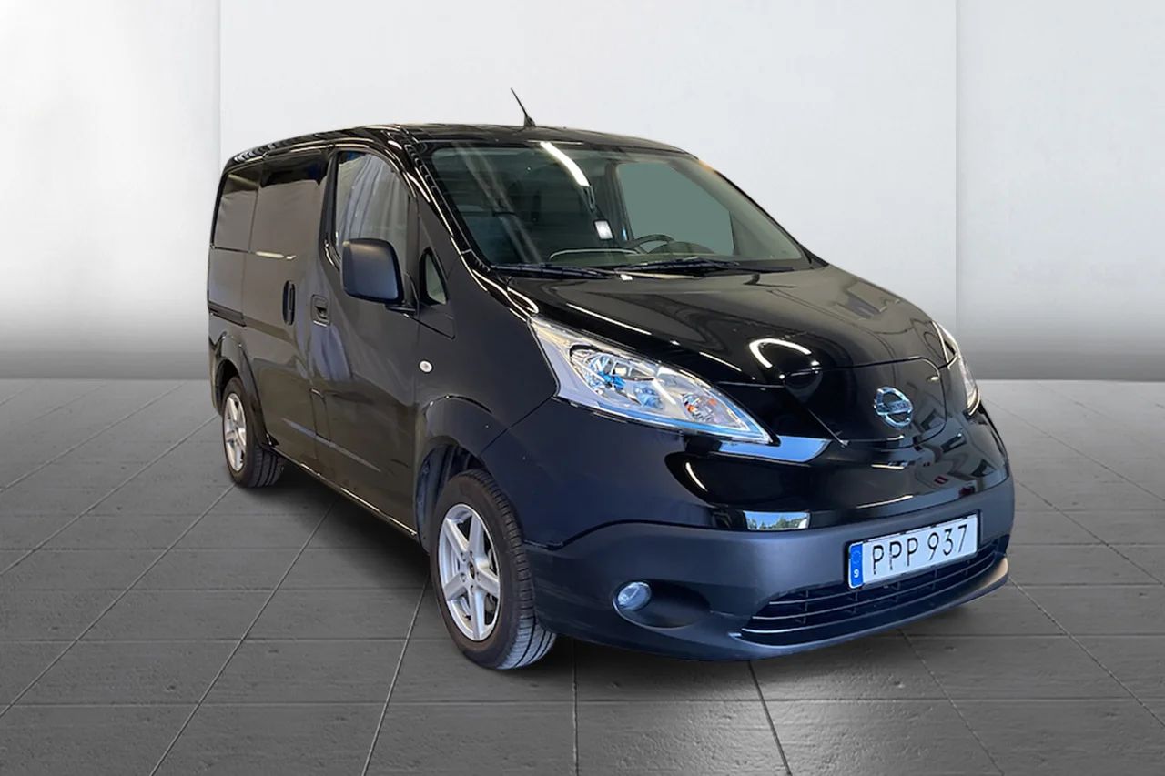 Nissan e-NV200 24 kWh Inredd 2xSidodörr Navi MOMS 109hk – bild 3 av 11