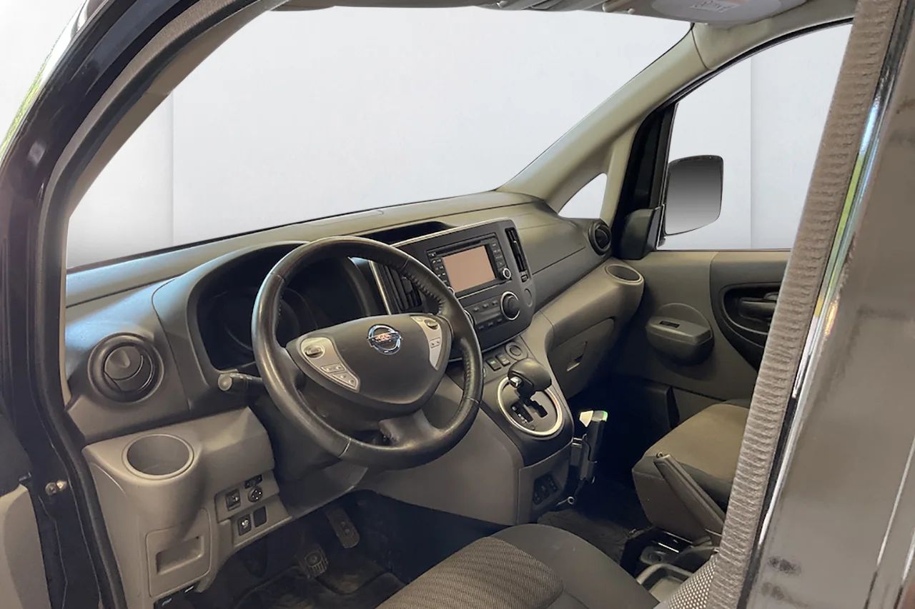 Nissan e-NV200 24 kWh Inredd 2xSidodörr Navi MOMS 109hk – bild 9 av 11