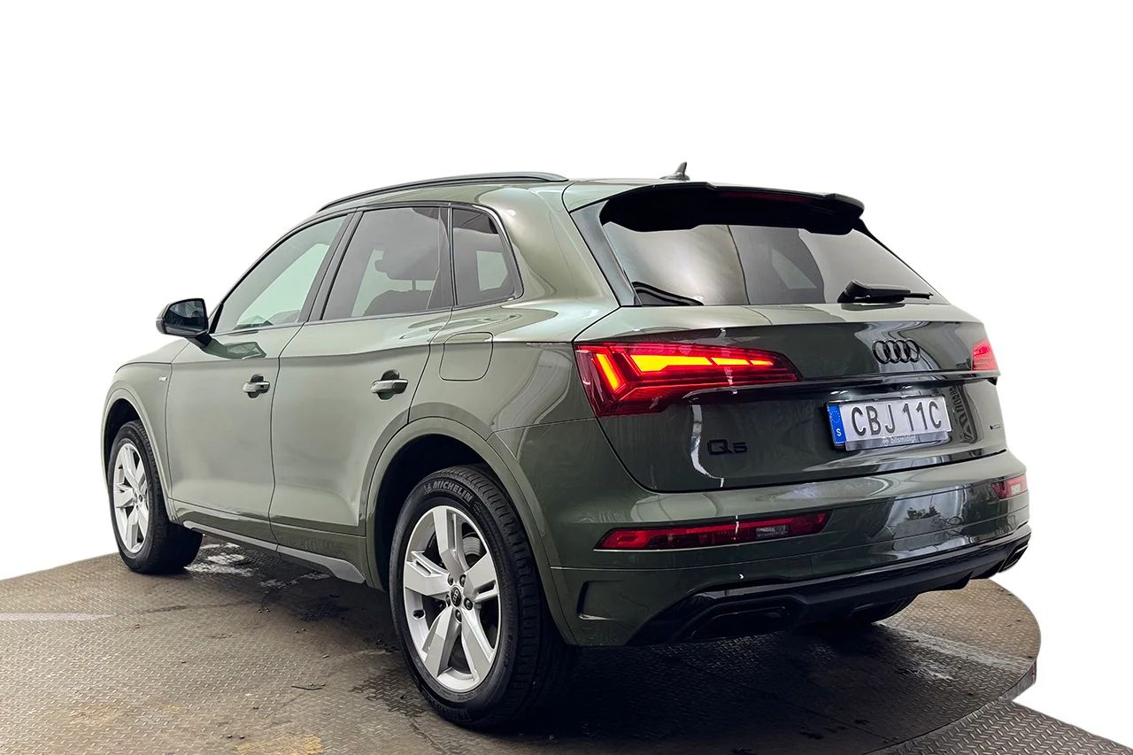 Audi Q5 55 TFSI e Q S Line Black Apperance+ Matrix Kamera Delläder 367hk – bild 8 av 34