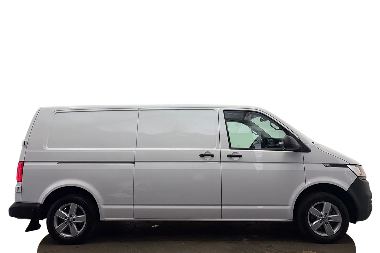 Volkswagen e-Transporter 37.3 kWh 3sits Drag Kamera P-Sens MOMS 113hk – bild 4 av 27
