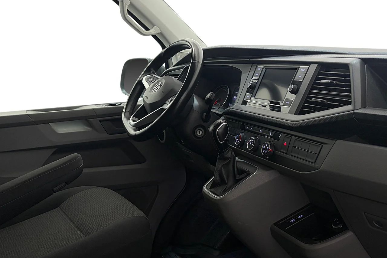 Volkswagen e-Transporter 37.3 kWh 3sits Drag Kamera P-Sens MOMS 113hk – bild 14 av 27