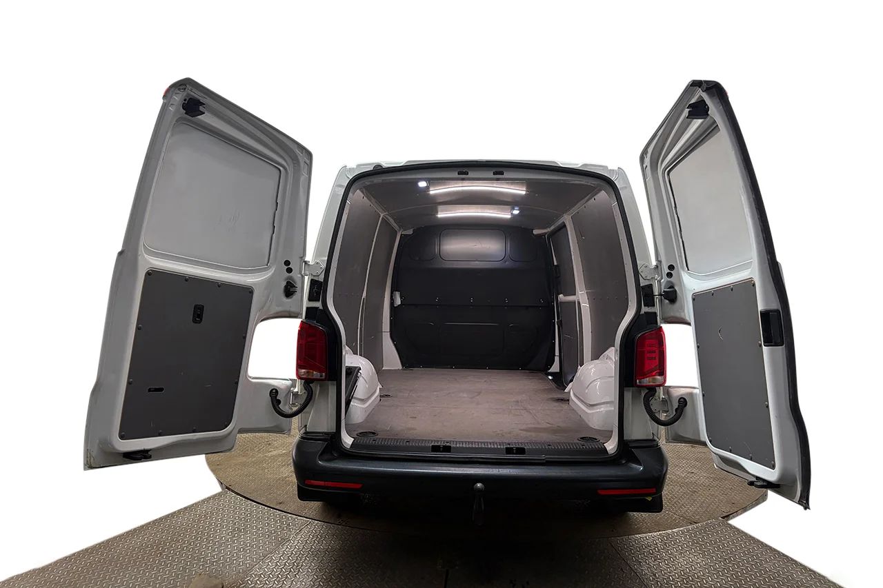Volkswagen e-Transporter 37.3 kWh 3sits Drag Kamera P-Sens MOMS 113hk – bild 7 av 27