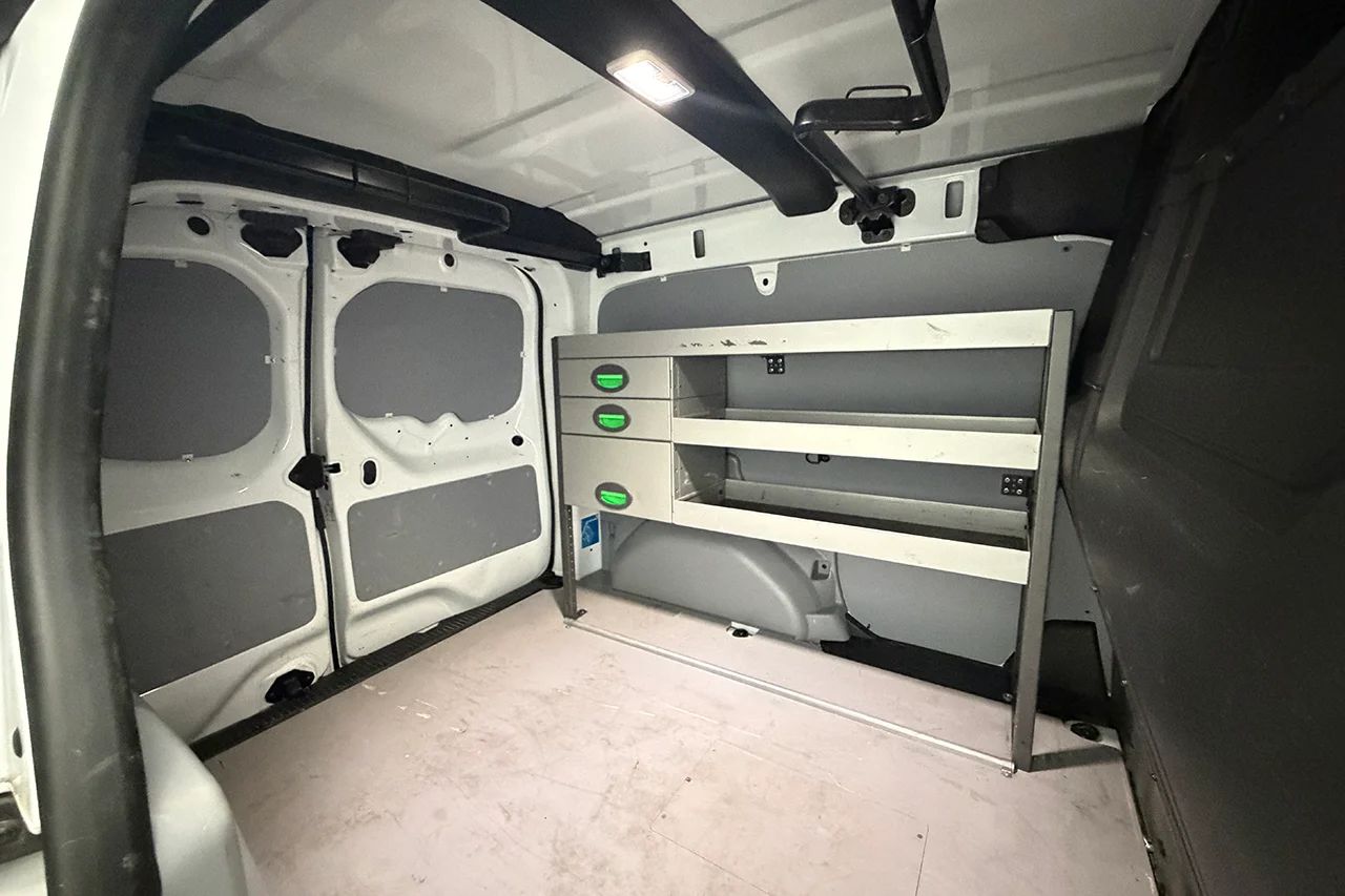 Renault Kangoo E-Tech Drag Inredd Navi Kamera Värmare MOMS – bild 12 av 28