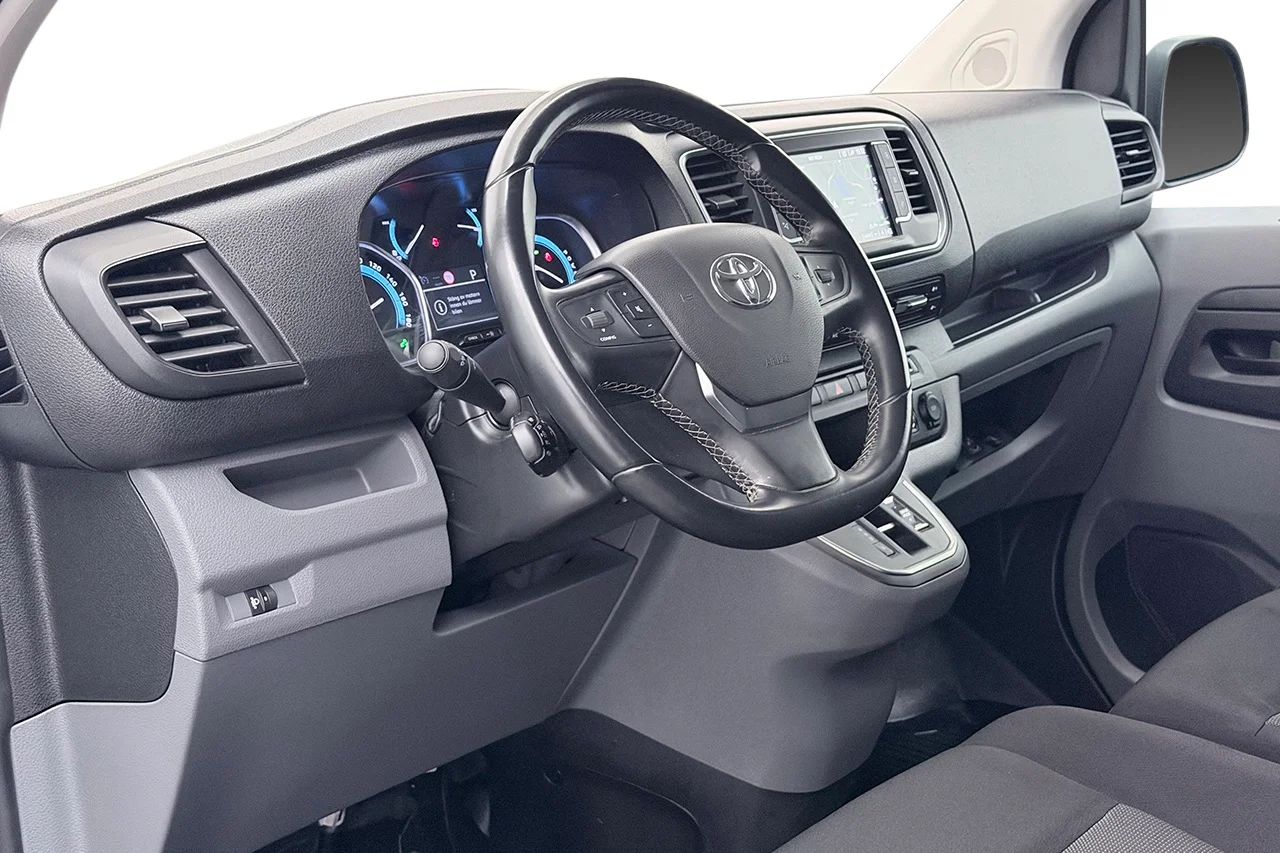 Toyota Proace Electric 75 kWh L2 Drag 2xSidodörr 3sits Navi MOMS – bild 12 av 26