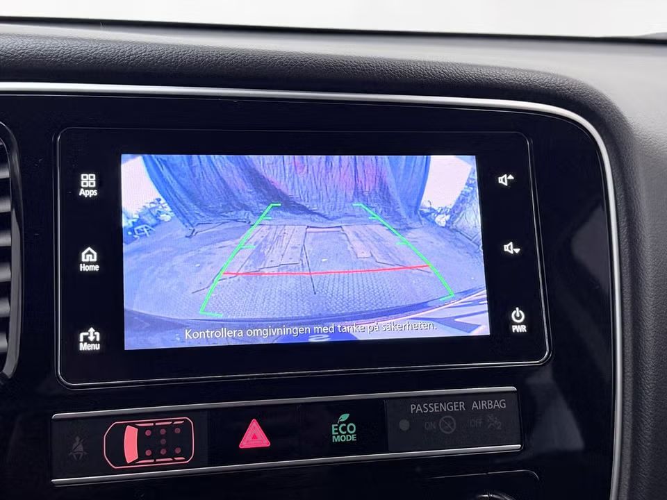 Mitsubishi Outlander 2.0 4WD Comfort Delläder Kamera Keyless 150hk – bild 20 av 32