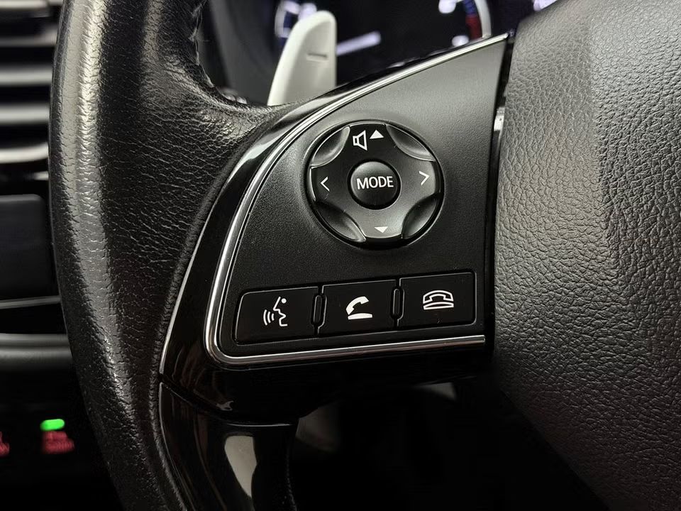 Mitsubishi Outlander 2.0 4WD Comfort Delläder Kamera Keyless 150hk – bild 18 av 32