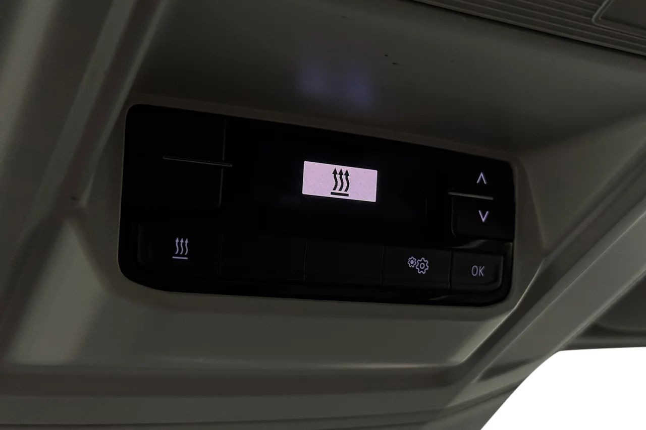 Volkswagen Crafter 35 2.0 TDI Aut L4H3 2xSidodörr Värmare 3-sits MOMS 177hk – bild 26 av 28