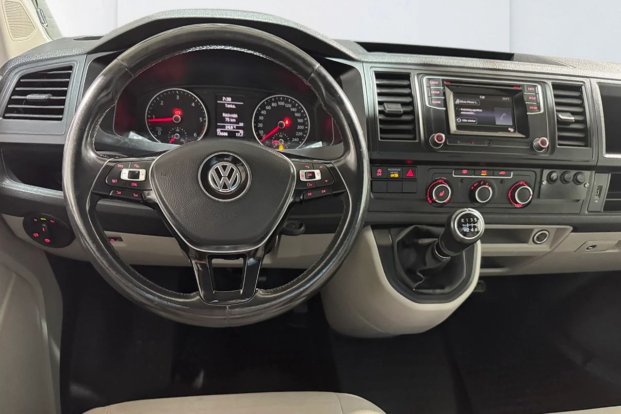 Volkswagen Transporter Chassi T30 2.0 TDI 3-sits Komfortpkt Kompressionsutrustning Farthållare MOMS 150hk – bild 13 av 22