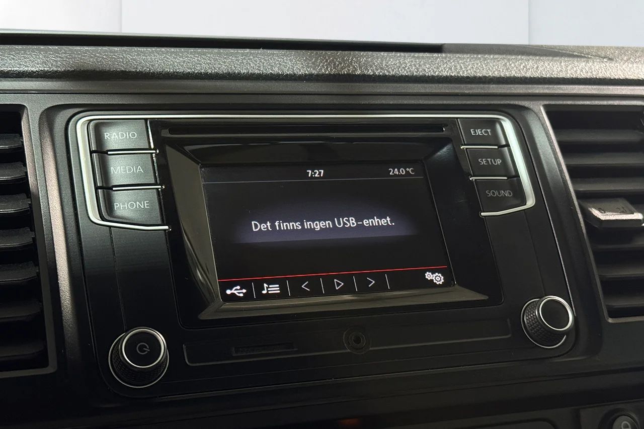 Volkswagen Transporter Chassi T30 2.0 TDI 3-sits Komfortpkt Kompressionsutrustning Farthållare MOMS 150hk – bild 16 av 22