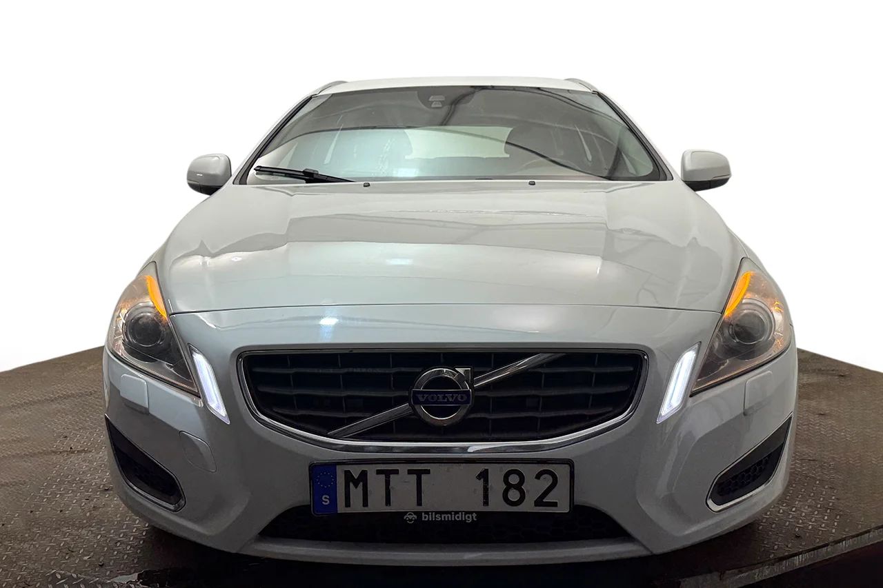 Volvo V60 T3 Summum Drag Läder Stolminne 150hk – bild 2 av 30