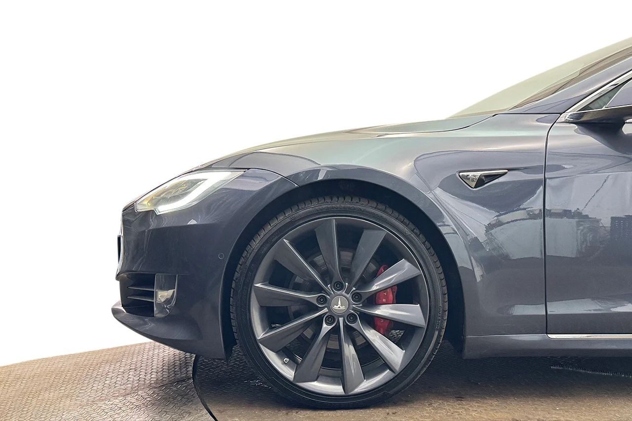 Tesla Model S Performance Pano CCS Uppgr AdaptivLF SE SPEC 0-100 2.7s 761hk – bild 10 av 31