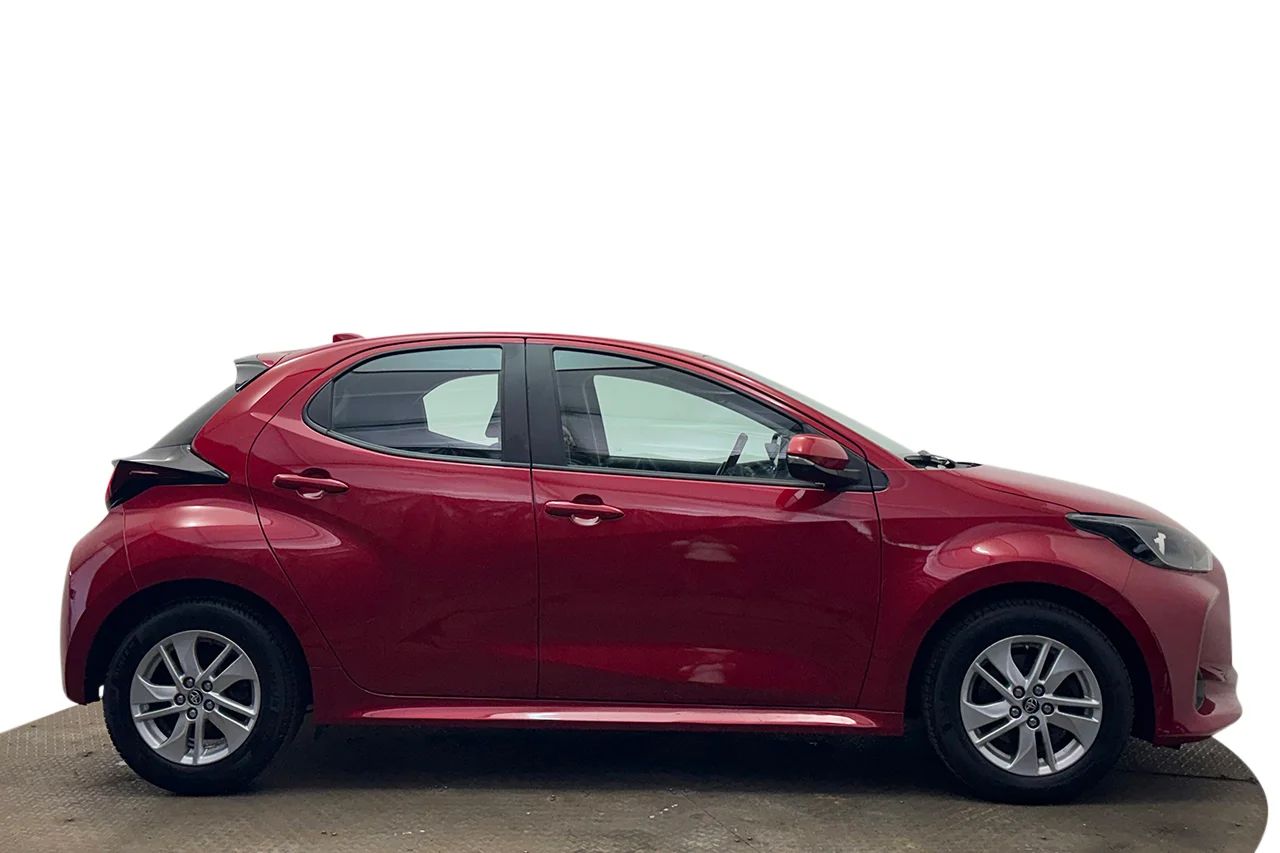 Toyota Yaris Hybrid Kamera Rattvärme Filassist MOMS 116hk – bild 4 av 27