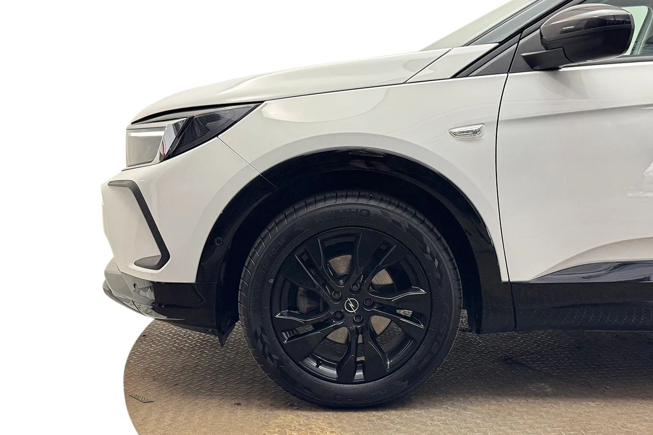 Opel Grandland 1.2 Turbo Drag Navi Kamera Cockpit Delläder Rattvärme – bild 10 av 28