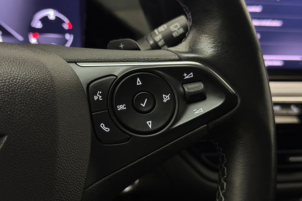 Opel Grandland 1.2 Turbo Drag Navi Kamera Cockpit Delläder Rattvärme – bild 18 av 28
