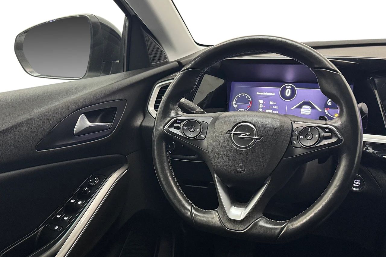Opel Grandland 1.2 Turbo Drag Navi Kamera Cockpit Delläder Rattvärme – bild 15 av 28