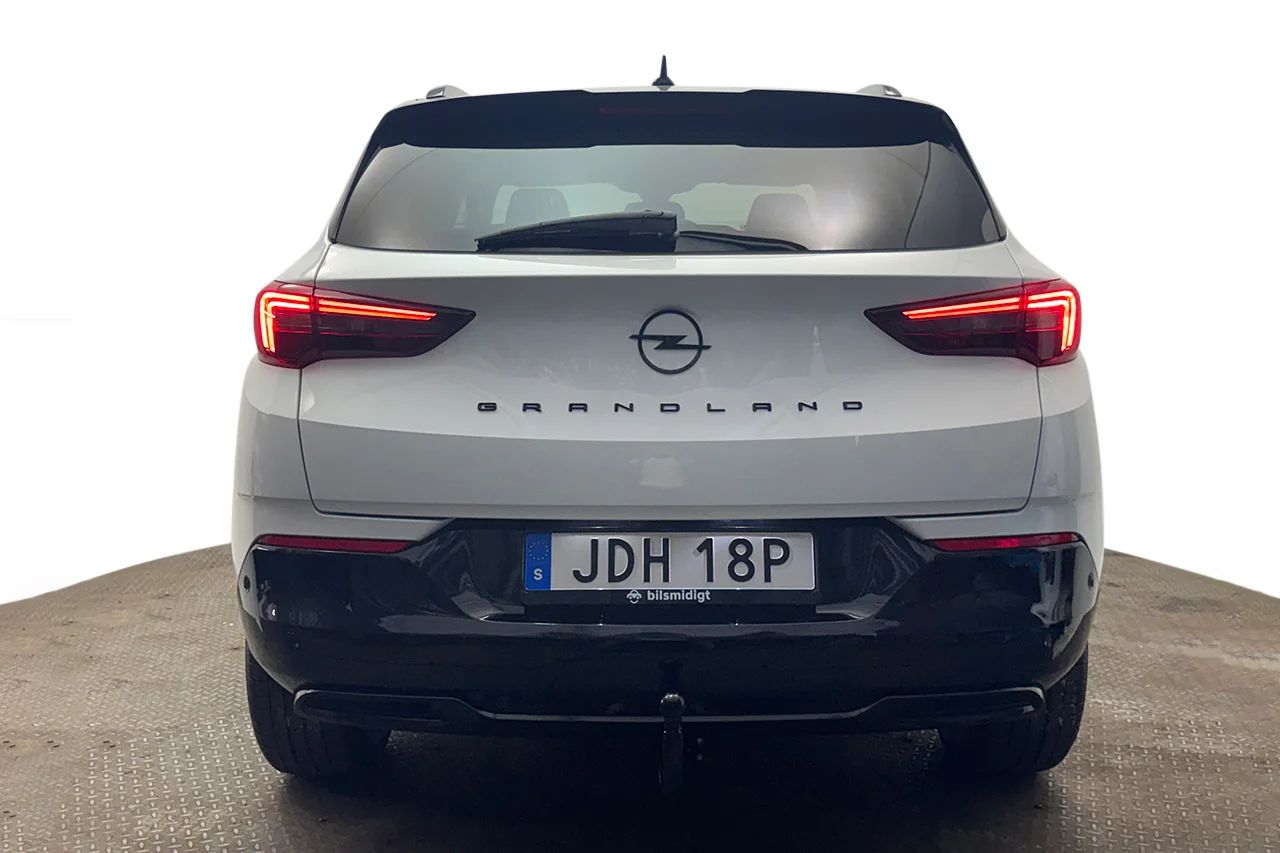 Opel Grandland 1.2 Turbo Drag Navi Kamera Cockpit Delläder Rattvärme – bild 6 av 28