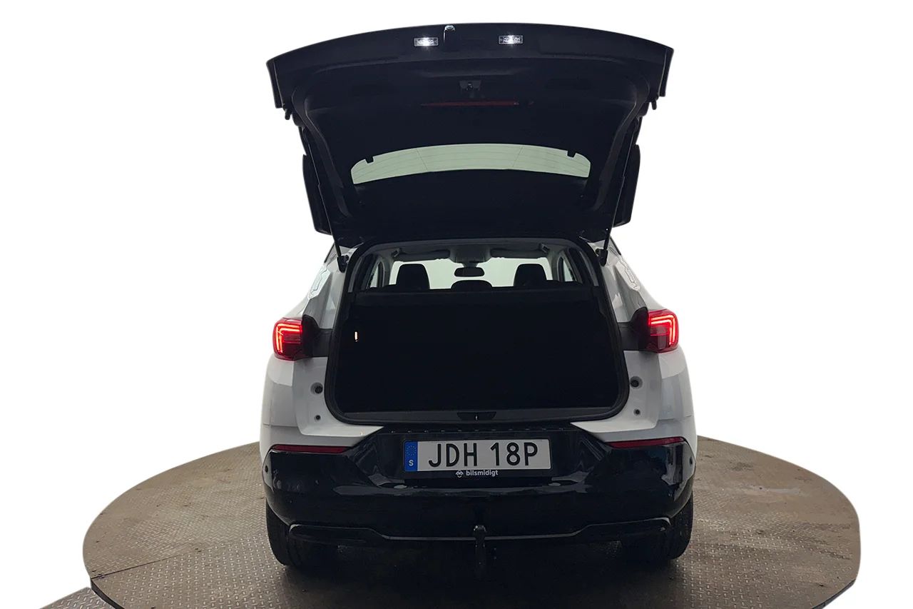 Opel Grandland 1.2 Turbo Drag Navi Kamera Cockpit Delläder Rattvärme – bild 7 av 28