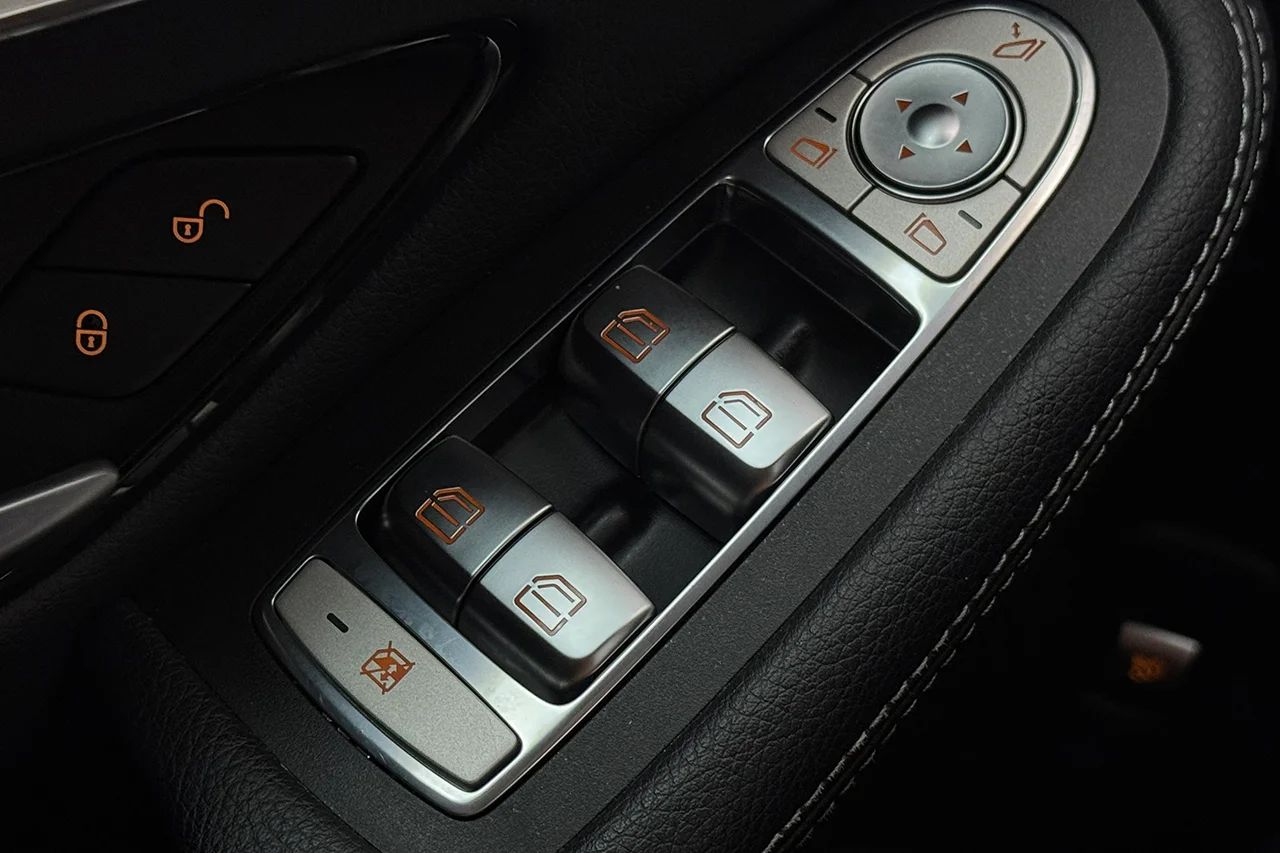Mercedes-Benz GLC 300 de 4M Drag Navi Kamera Delläder P-Klimat 306hk – bild 31 av 35