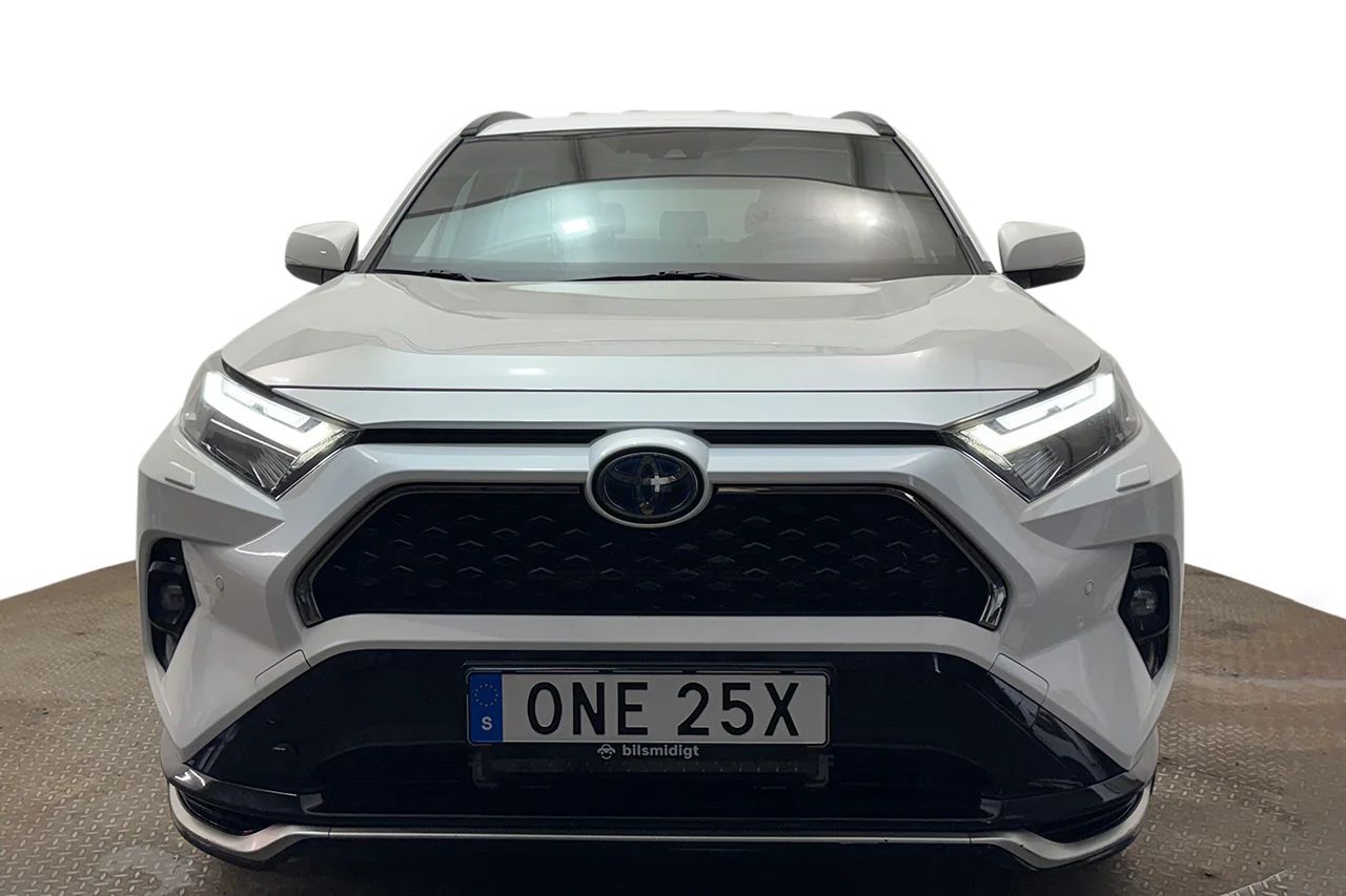 Toyota RAV4 Plug-in X-Edition Drag Kamera Keyless Delläder Värmare – bild 2 av 31