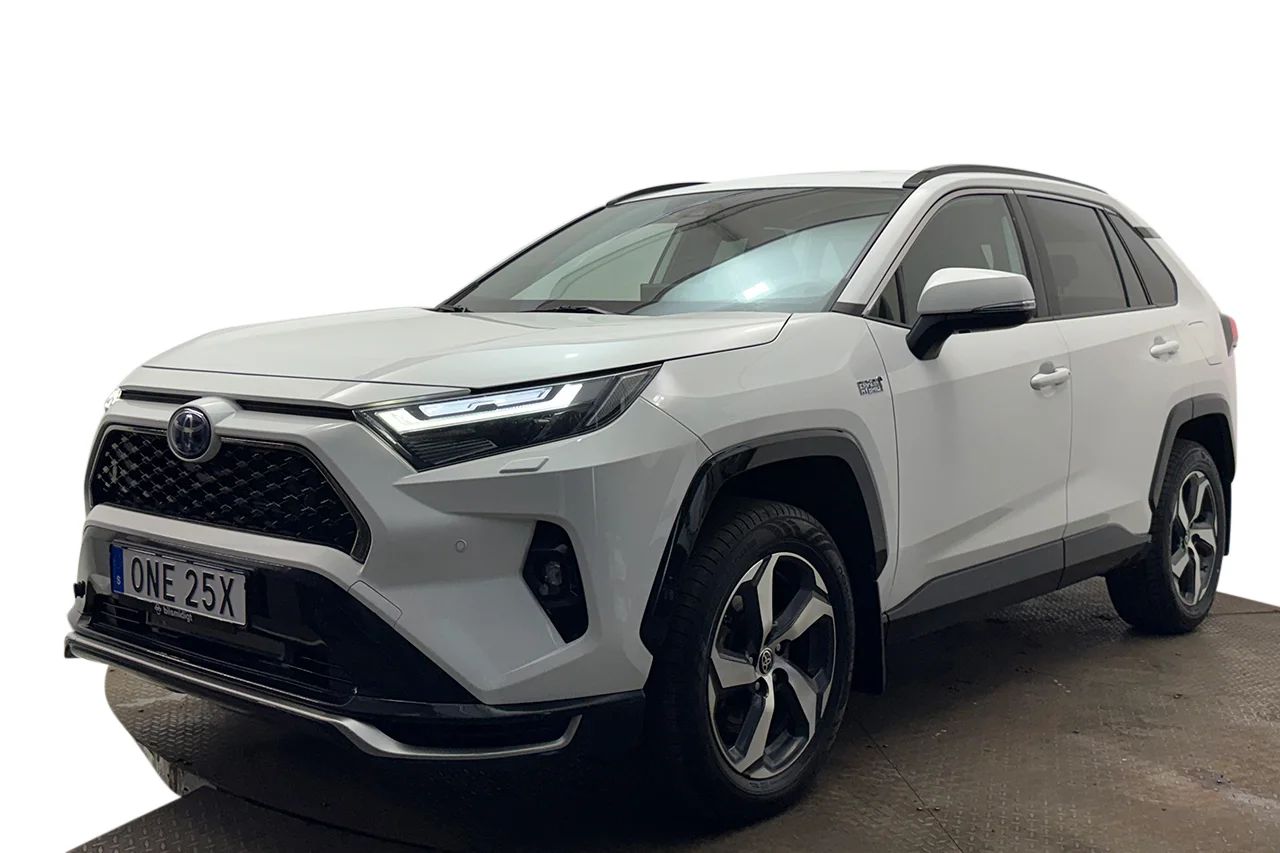 Toyota RAV4 Plug-in X-Edition Drag Kamera Keyless Delläder Värmare
