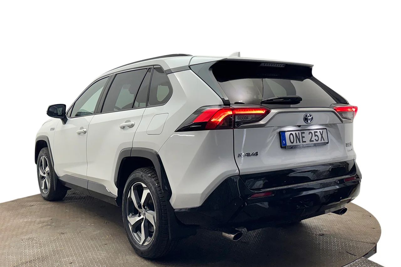Toyota RAV4 Plug-in X-Edition Drag Kamera Keyless Delläder Värmare – bild 8 av 31