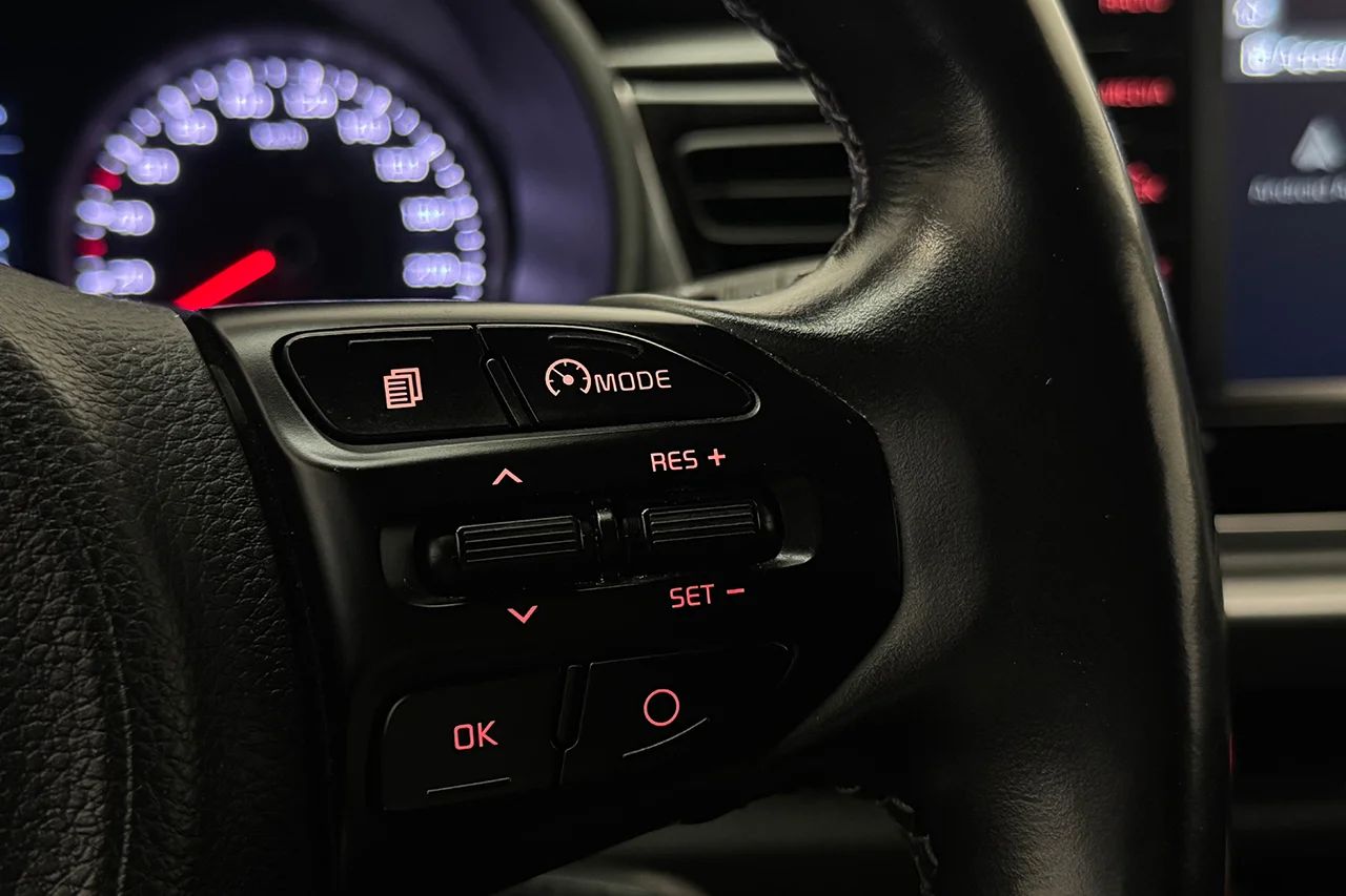 Kia Rio 1.2 GLS Kamera Filassist Rattvärme AppConnect – bild 18 av 30