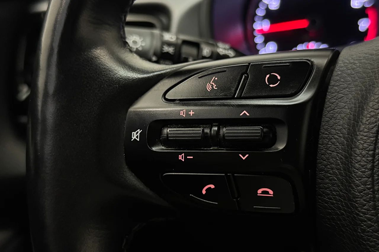 Kia Rio 1.2 GLS Kamera Filassist Rattvärme AppConnect – bild 17 av 30