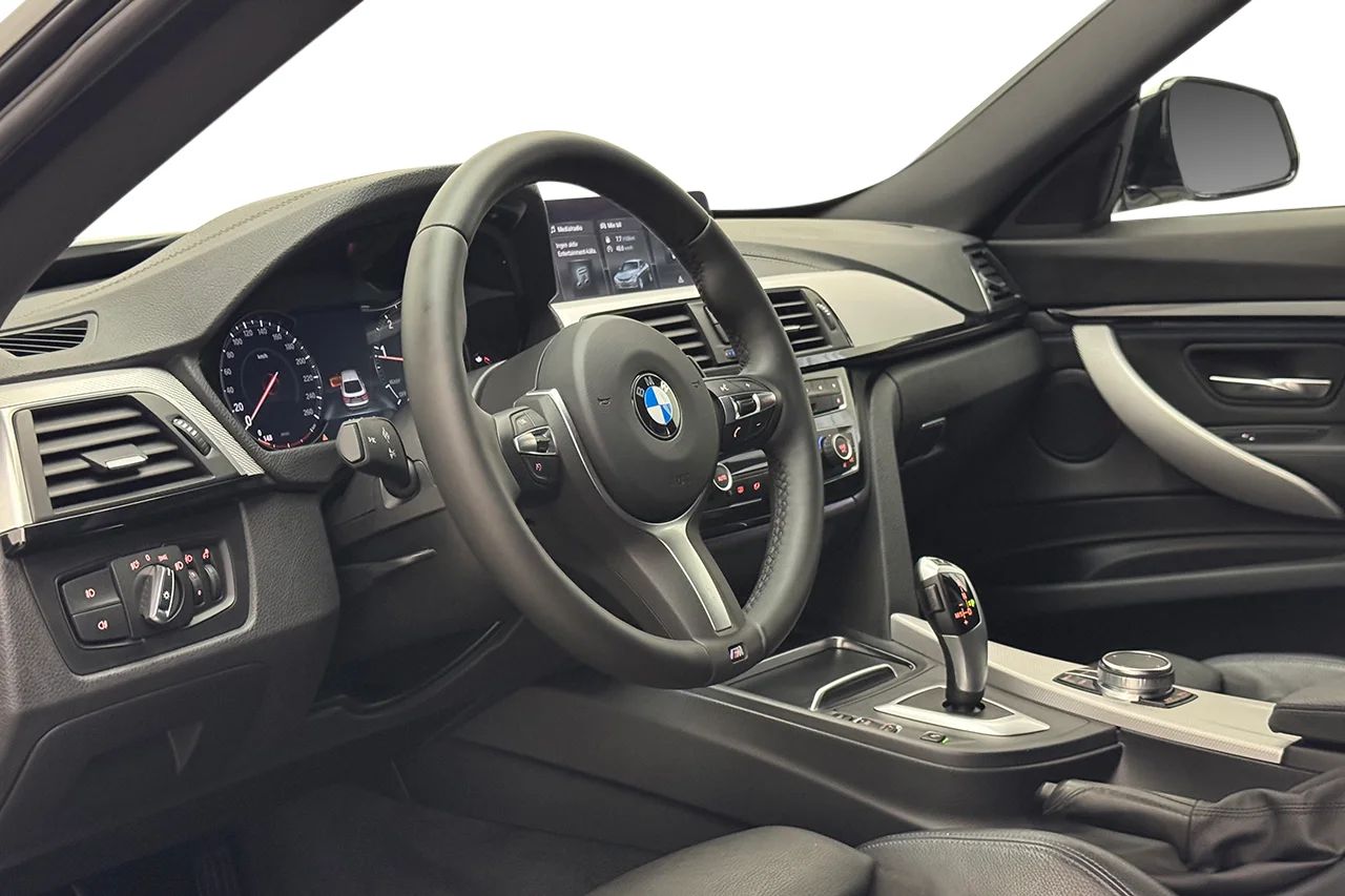 BMW 320 d xDrive GT M Sport Drag Läder Cockpit Navi HiFi 190hk – bild 12 av 30