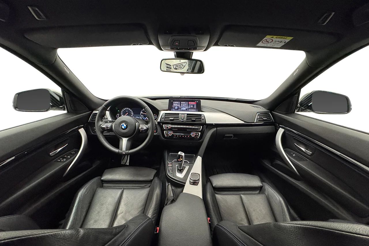 BMW 320 d xDrive GT M Sport Drag Läder Cockpit Navi HiFi 190hk – bild 14 av 30