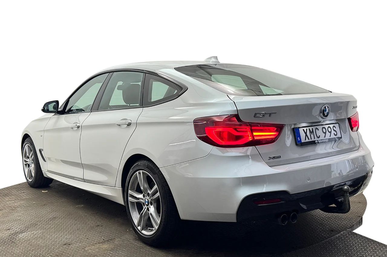 BMW 320 d xDrive GT M Sport Drag Läder Cockpit Navi HiFi 190hk – bild 8 av 30