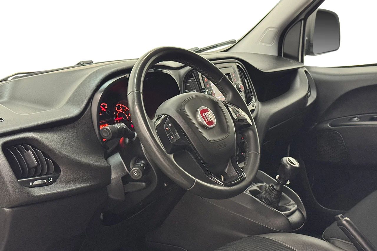 Fiat Doblo Maxi 0.9 t 1.4 NP CNG 3sits Drag Inredd Kamera Värmare MOMS – bild 14 av 24