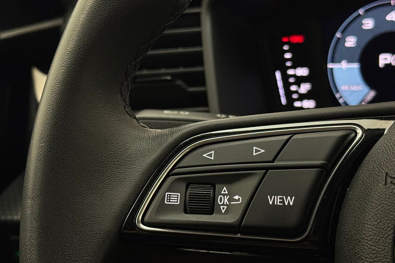 Audi A1 Sportback 30 TFSI Aut Proline Cockpit P-Sens MOMS 116hk – bild 16 av 27