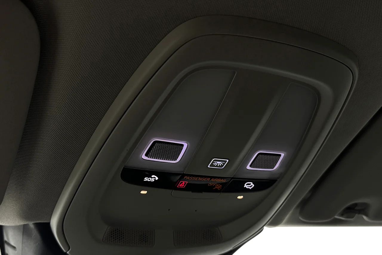 Volvo XC60 B4 AWD Aut Drag Cockpit Navi Kamera AdaptivFH MOMS – bild 30 av 33