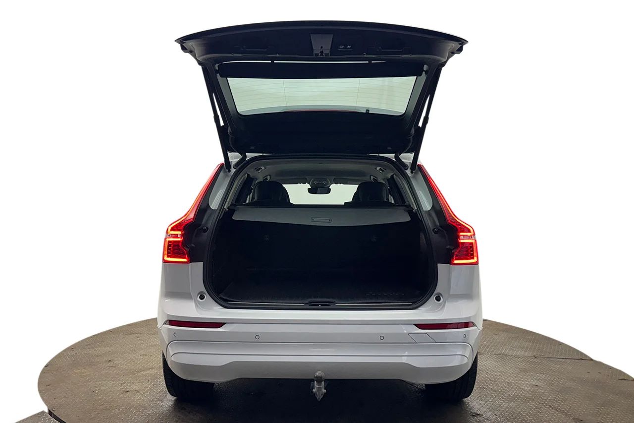 Volvo XC60 B4 AWD Aut Drag Cockpit Navi Kamera AdaptivFH MOMS – bild 7 av 33