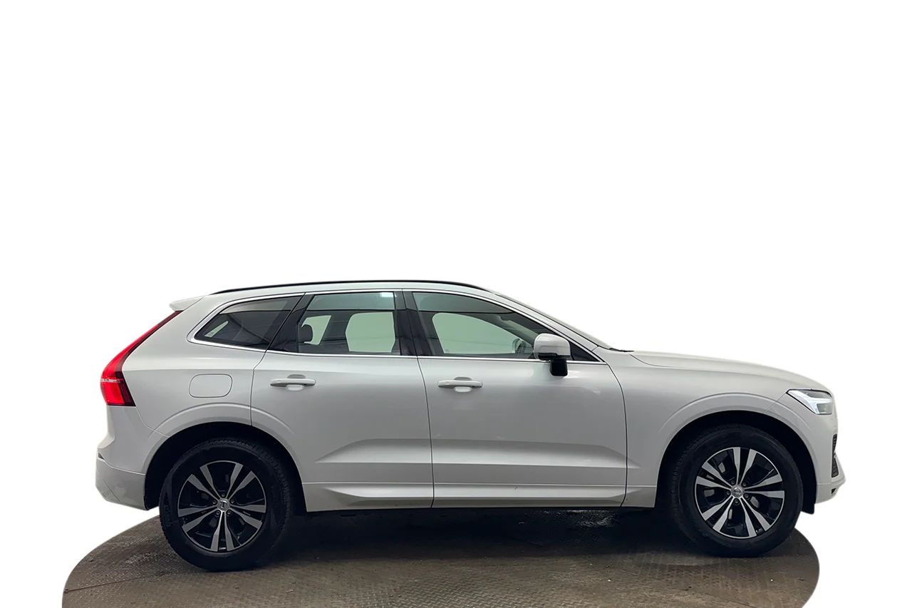 Volvo XC60 B4 AWD Aut Drag Cockpit Navi Kamera AdaptivFH MOMS – bild 4 av 33