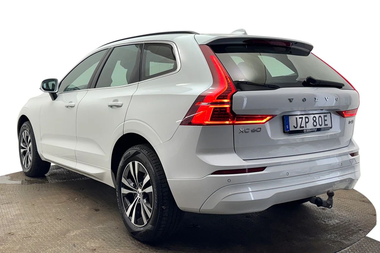 Volvo XC60 B4 AWD Aut Drag Cockpit Navi Kamera AdaptivFH MOMS – bild 8 av 33