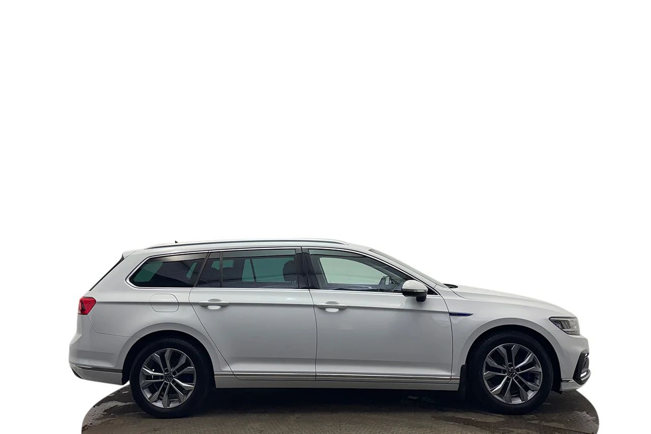 Volkswagen Passat SC GTE 1.4 TSI Läder/Alcantara Navi Kamera Cockpit Värmare – bild 5 av 37
