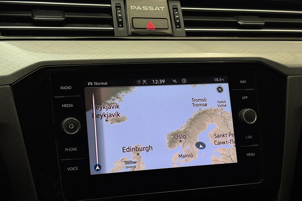 Volkswagen Passat SC GTE 1.4 TSI Läder/Alcantara Navi Kamera Cockpit Värmare – bild 22 av 37