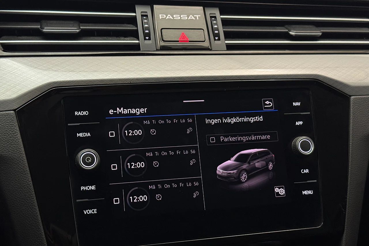 Volkswagen Passat SC GTE 1.4 TSI Läder/Alcantara Navi Kamera Cockpit Värmare – bild 26 av 37