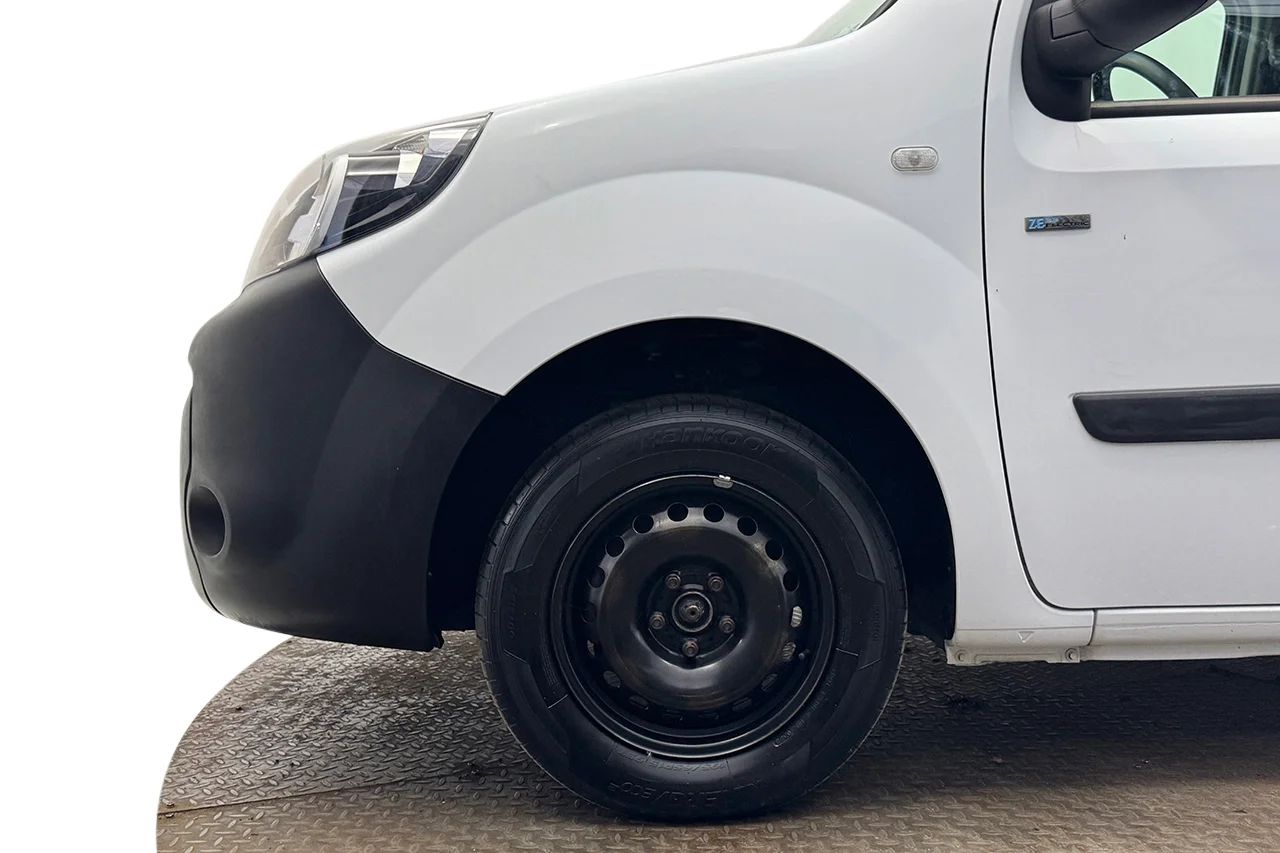 Renault Kangoo ZE Maxi 33 kWh Köpt batteri Inredd Värmare P-Sens MOMS – bild 8 av 22