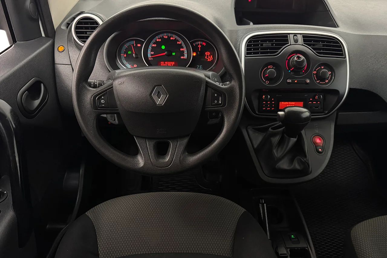 Renault Kangoo ZE Maxi 33 kWh Köpt batteri Inredd Värmare P-Sens MOMS – bild 15 av 22