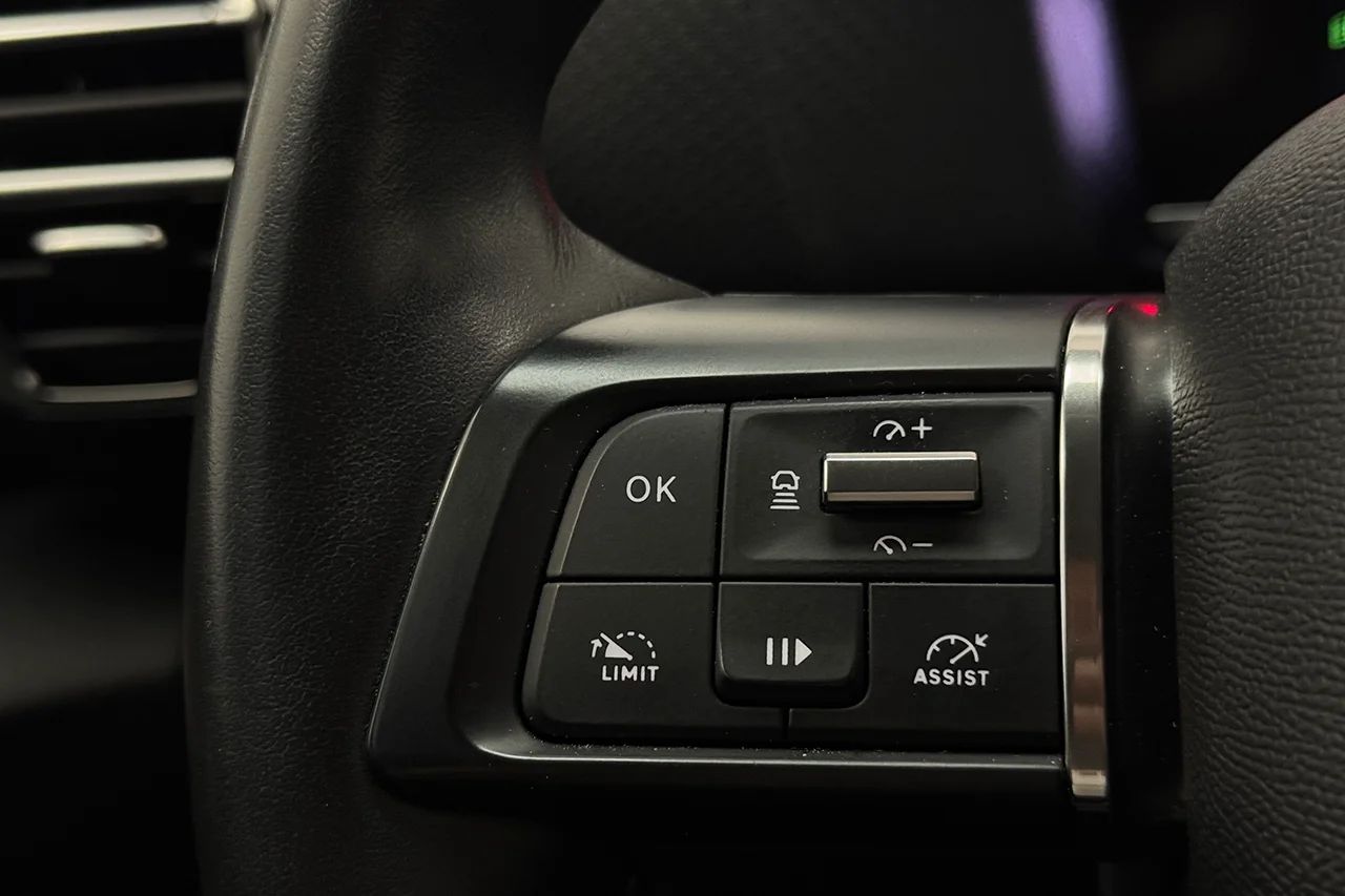 Citroën ë-C4 50 kWh HUD Navi Kamera Delläder CCS 136hk – bild 16 av 29