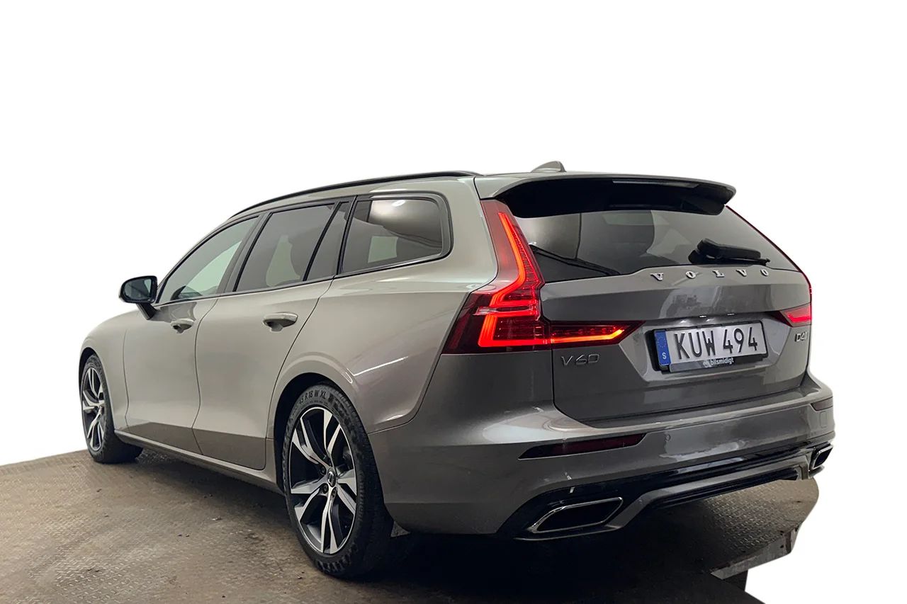 Volvo V60 D4 AWD Aut R-Design Pano Navi Värmare Delläder MOMS – bild 8 av 34