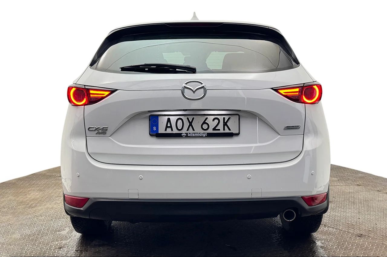Mazda CX-5 2.2 SKYACTIV-D AWD HUD Navi 360° P-Sens Kupévärmare – bild 6 av 33