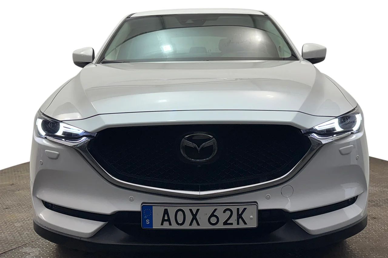 Mazda CX-5 2.2 SKYACTIV-D AWD HUD Navi 360° P-Sens Kupévärmare – bild 2 av 33