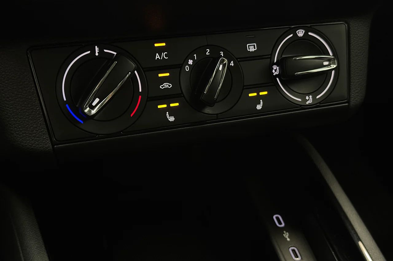 Skoda Kamiq 1.0 TGI G-Tec CNG Front Assist P-Sens LED LÅGMIL – bild 24 av 28